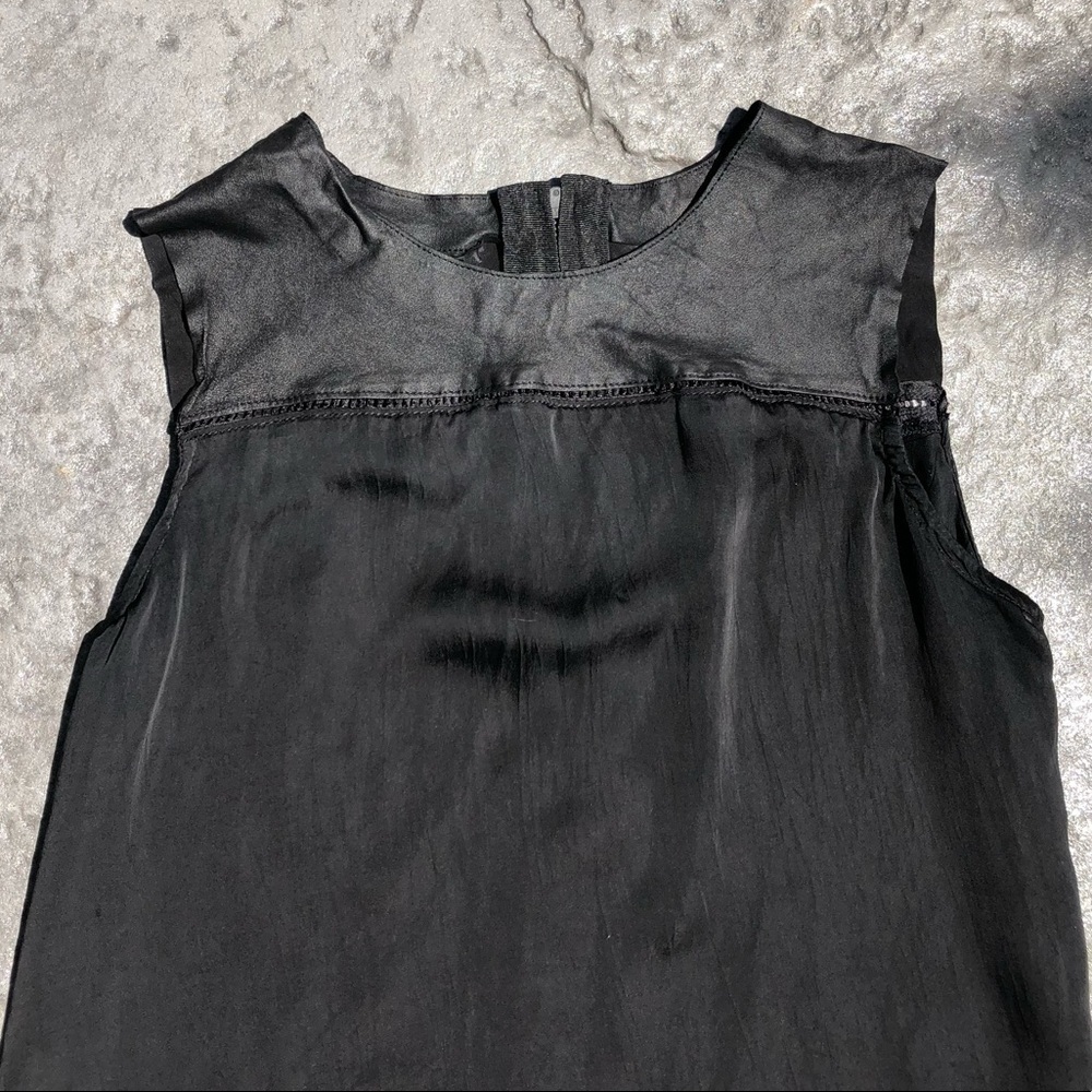 Lm Studio Silk Black Blouse Size XS Sleeveless Lambskin Top  back  1/4 zip - Picture 6 of 8
